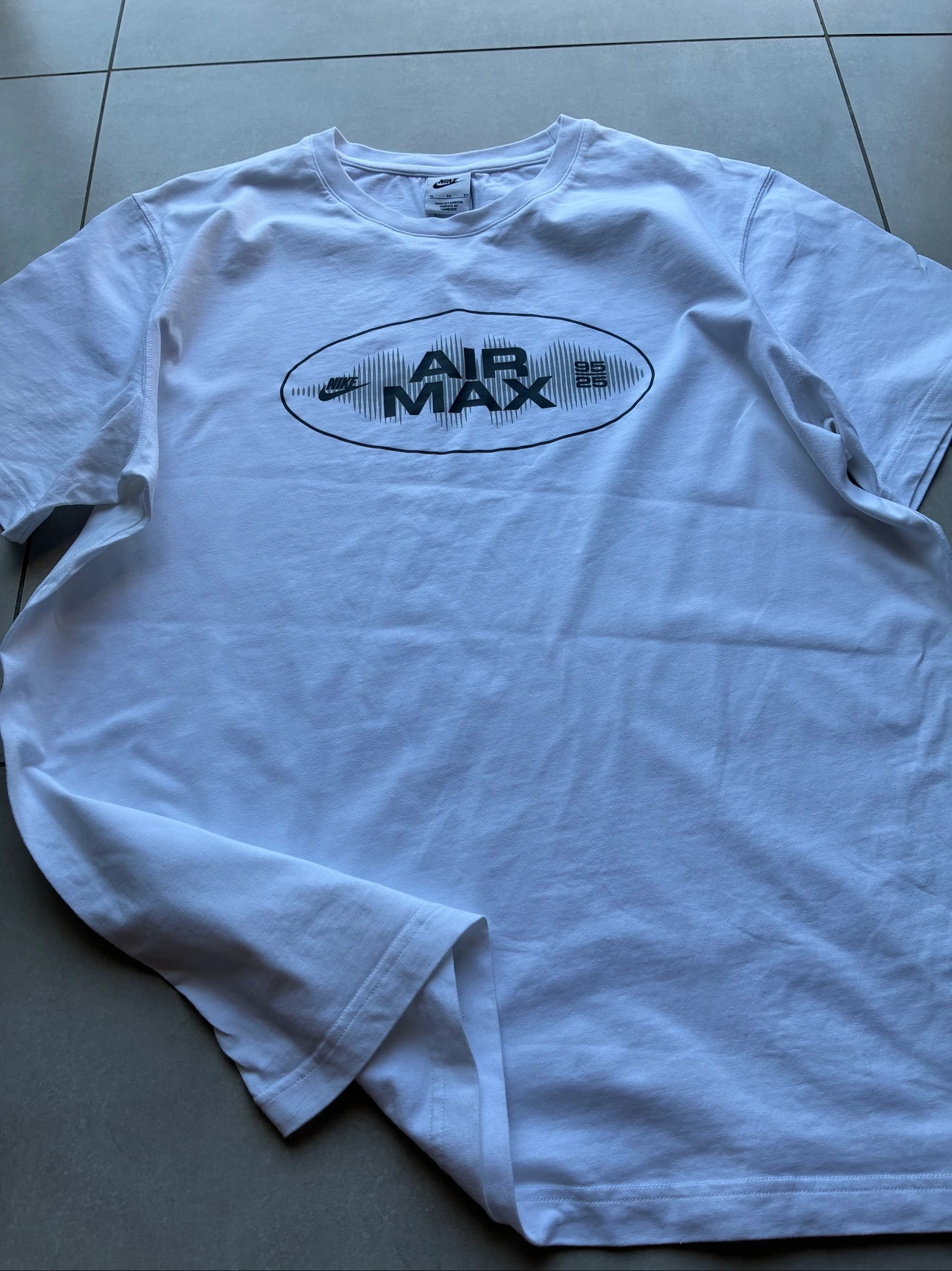T-Shirt Nike Air Max 95/25 Branca Vintage Y2K com Estampa GG Streetwear Rara – photo 6